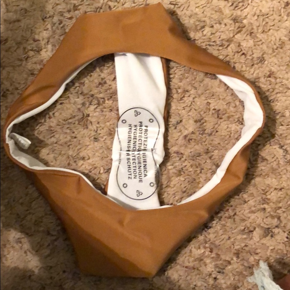 Tan Rio cut Bikini - Picture 2 of 3